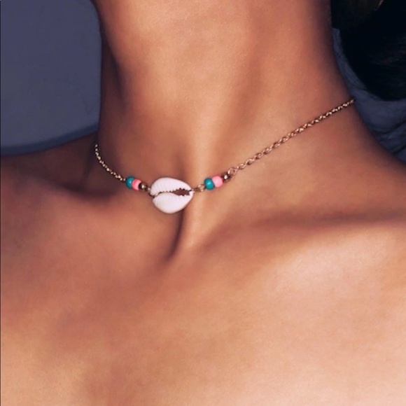Brandy Melville Jewelry - LAST ONE SALE Cowrie Shell Beaded Chain Choker